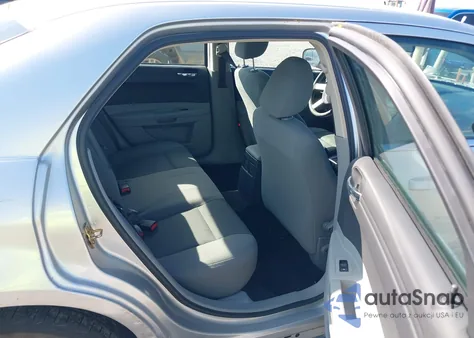 2006 Chrysler 300 z USA, uszkodzony, nr VIN 2C3LA43R26H514257